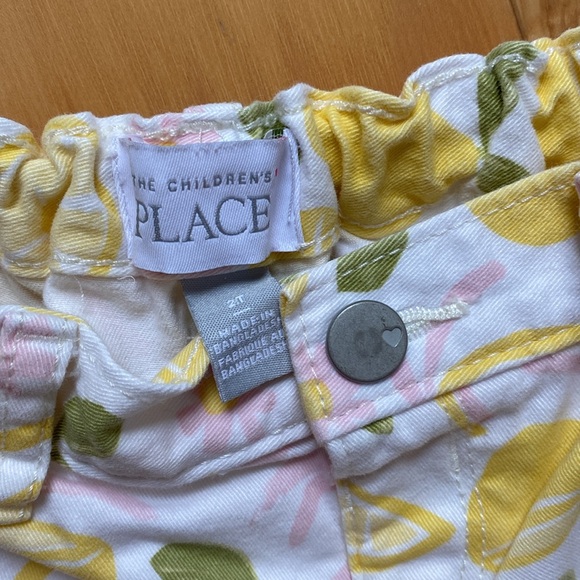 Toddler girls shorts bundle 2T - Picture 3 of 9